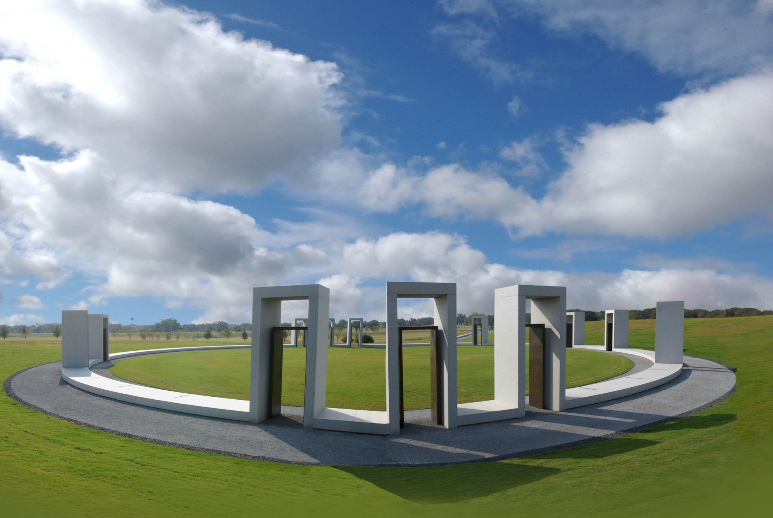 Bonfire memorial site and memorial portals.